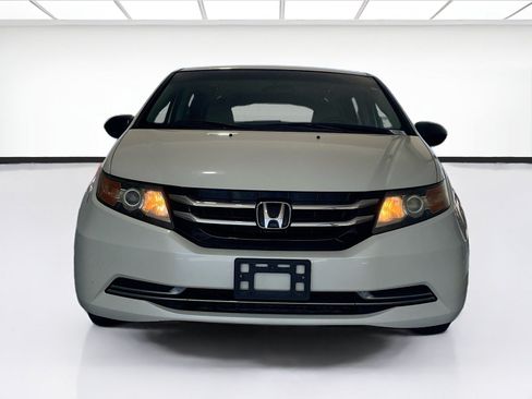 Used 2015 Honda Odyssey LX image 2