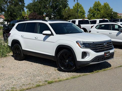 New 2026 Volkswagen Atlas SE AWD/4WD image 3