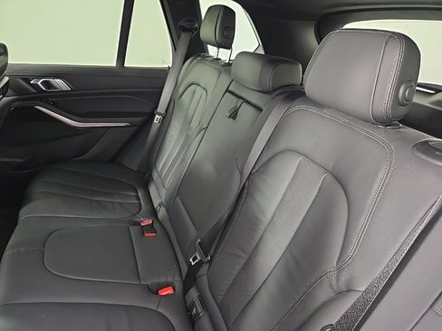 Used 2019 BMW X5 xDrive40i w/ Premium Package 2 image 16