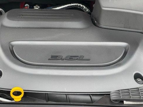 New 2026 Chrysler Pacifica Limited w/ S Appearance Package image 5