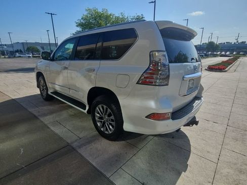 Used 2014 Lexus GX 460 Luxury AWD/4WD image 3