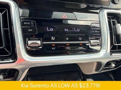 Used 2023 Kia Sorento SX FWD image 11