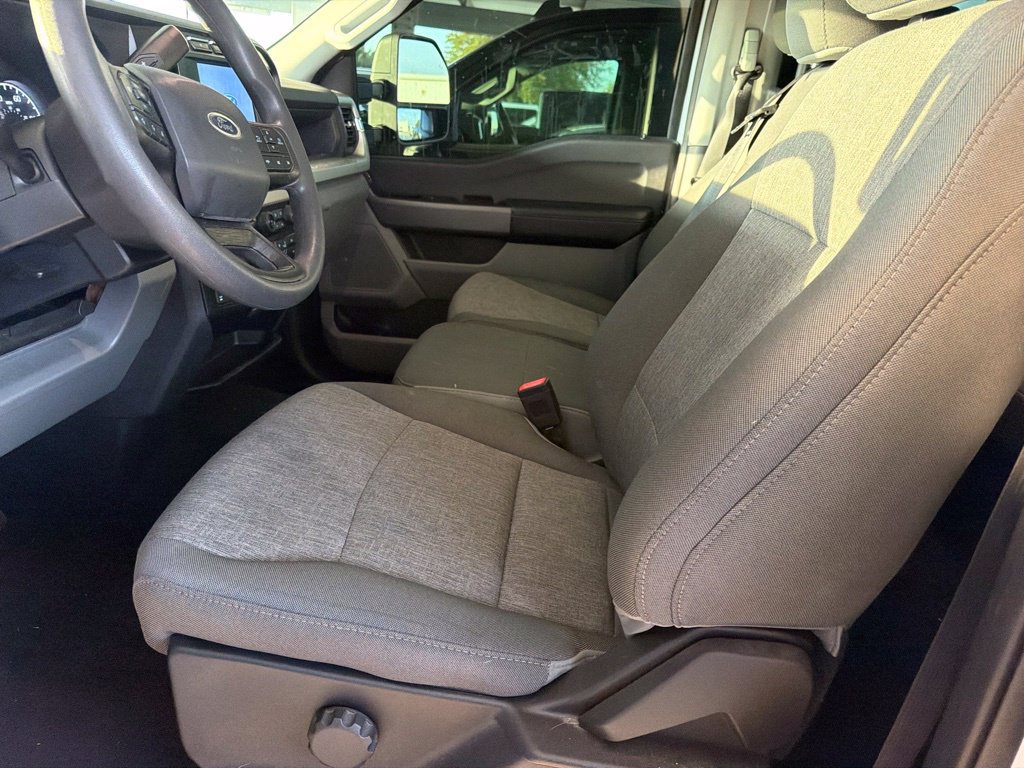 Used 2024 Ford F250 XL w/ STX Appearance Package AWD/4WD image 8