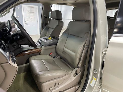 Used 2015 Chevrolet Tahoe LTZ AWD/4WD image 10