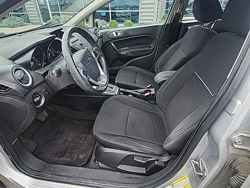 Used 2014 Ford Fiesta SE w/ Comfort Package FWD image 6