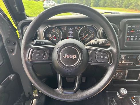 Used 2022 Jeep Wrangler Sport AWD/4WD image 15
