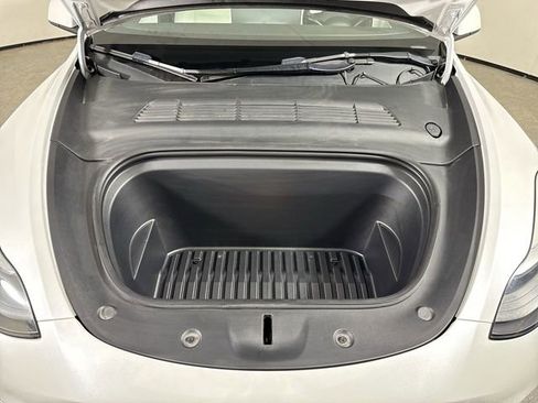 Used 2022 Tesla Model Y Performance image 26