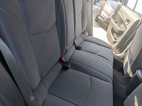 Used 2014 Chrysler 200 LX image 16