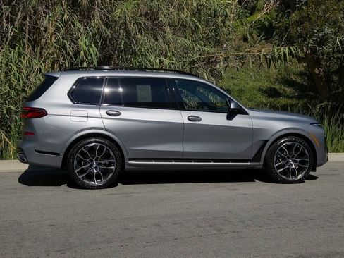 Used 2023 BMW X7 xDrive40i w/ M Sport Package image 4