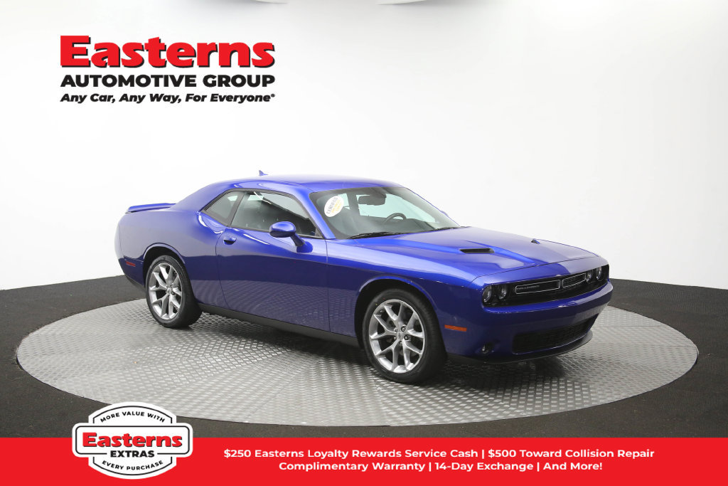 Used 2022 Dodge Challenger SXT w/ Plus Package RWD image 50