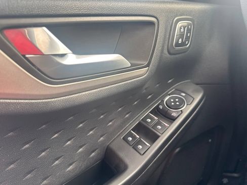 Used 2020 Ford Escape SEL FWD image 28