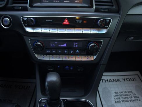 Used 2018 Hyundai Sonata SEL image 14