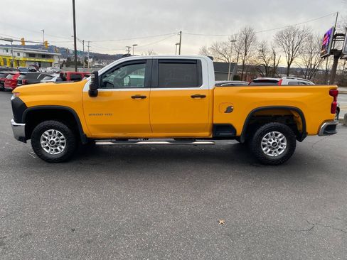 Used 2020 Chevrolet Silverado 2500 LT w/ Snow Plow Prep/Camper Package AWD/4WD image 6
