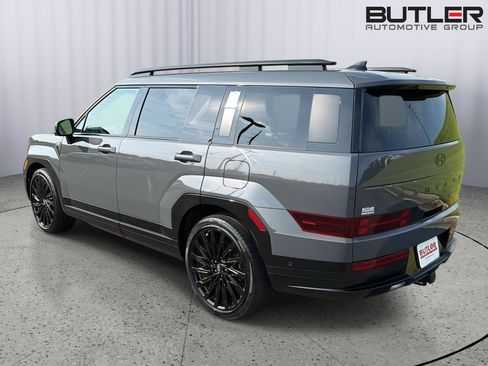 Used 2024 Hyundai Santa Fe Calligraphy FWD image 4