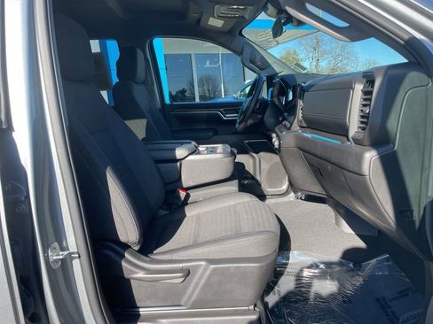 Used 2025 Chevrolet Silverado 1500 LT image 26