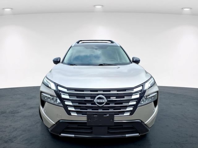 Used 2025 Nissan Rogue Platinum w/ Platinum Premium Package AWD/4WD image 4