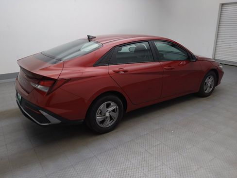 Used 2025 Hyundai Elantra SE FWD image 10