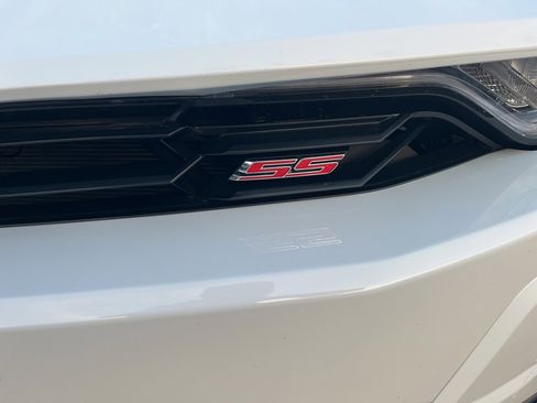 Used 2022 Chevrolet Camaro LT image 8
