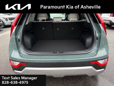New 2026 Kia Niro EX image 29