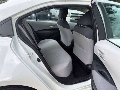 Used 2021 Toyota Corolla LE FWD image 22