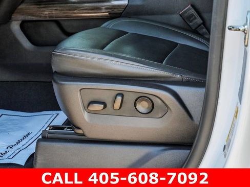 Used 2025 Chevrolet Silverado 3500 LTZ w/ LTZ Convenience Package AWD/4WD image 33