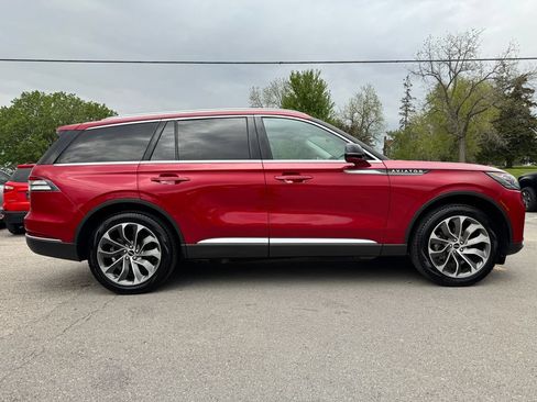 Used 2025 Lincoln Aviator AWD w/ Equipment Group 101A image 4