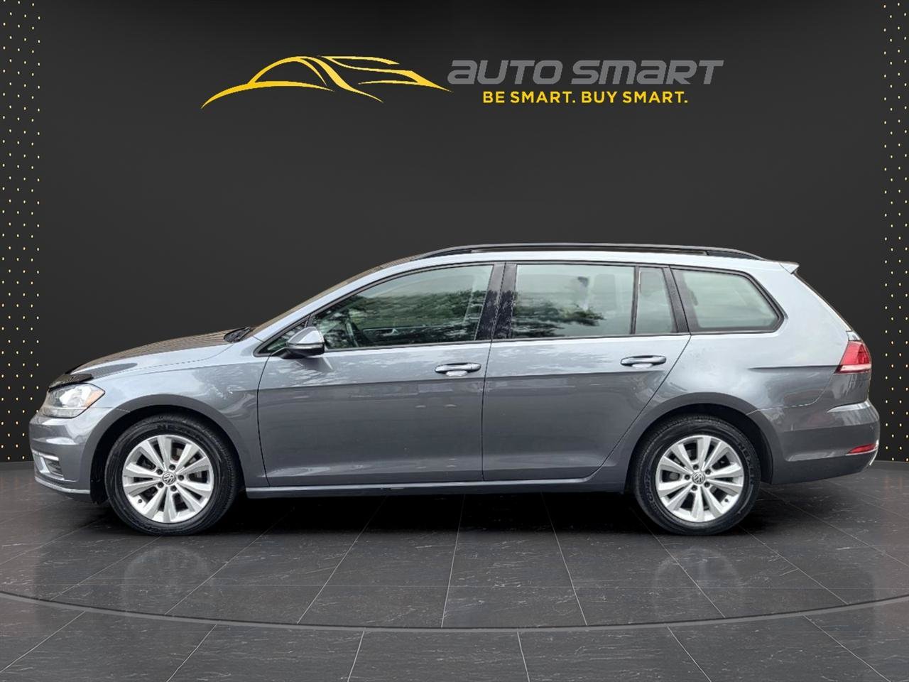 Used 2019 Volkswagen Golf S AWD/4WD image 2