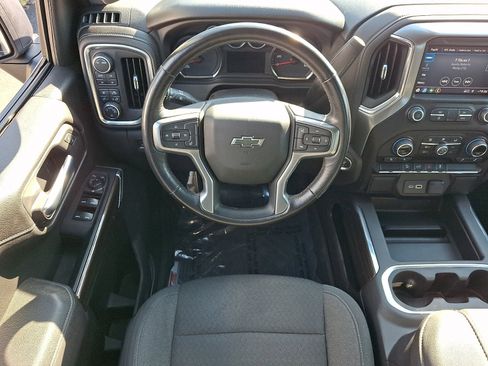 Used 2022 Chevrolet Silverado 1500 LT Trail Boss w/ Bed Protection Package AWD/4WD image 11