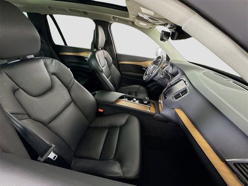 Used 2022 Volvo XC90 T8 Inscription Expression w/ Protection Package Premier image 23