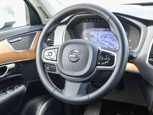 Used 2024 Volvo XC90 B6 Plus w/ Protection Package Premier AWD/4WD image 17