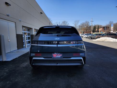 New 2026 Hyundai Ioniq 5 SE image 23