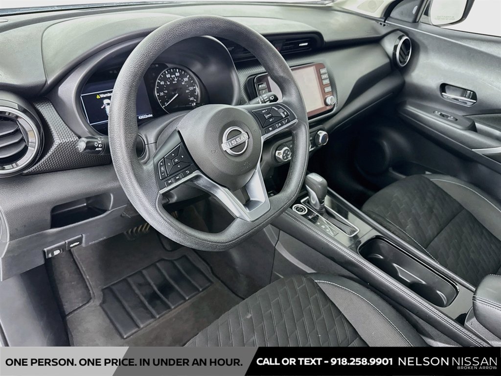 Used 2024 Nissan Kicks SV FWD image 9