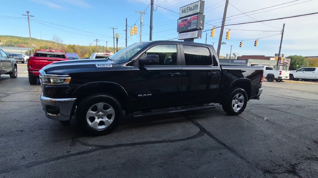 Used 2025 RAM 1500 Big Horn AWD/4WD image 6