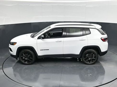 New 2026 Jeep Compass Altitude image 47