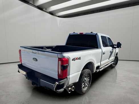 Used 2025 Ford F250 Lariat AWD/4WD image 5