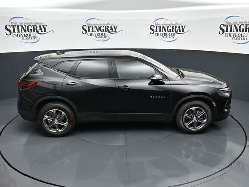 Used 2025 Chevrolet Blazer LT AWD/4WD image 25