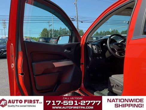 Used 2019 Chevrolet Colorado LT w/ LT Convenience Package AWD/4WD image 9