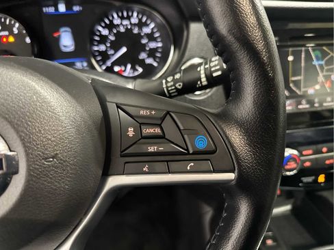 Used 2022 Nissan Rogue Sport SL w/ Premium Package image 15