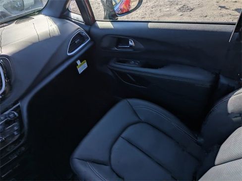 New 2025 Chrysler Voyager LX image 17