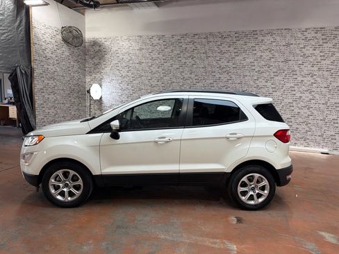 Used 2021 Ford EcoSport SE w/ SE Convenience Package FWD image 4