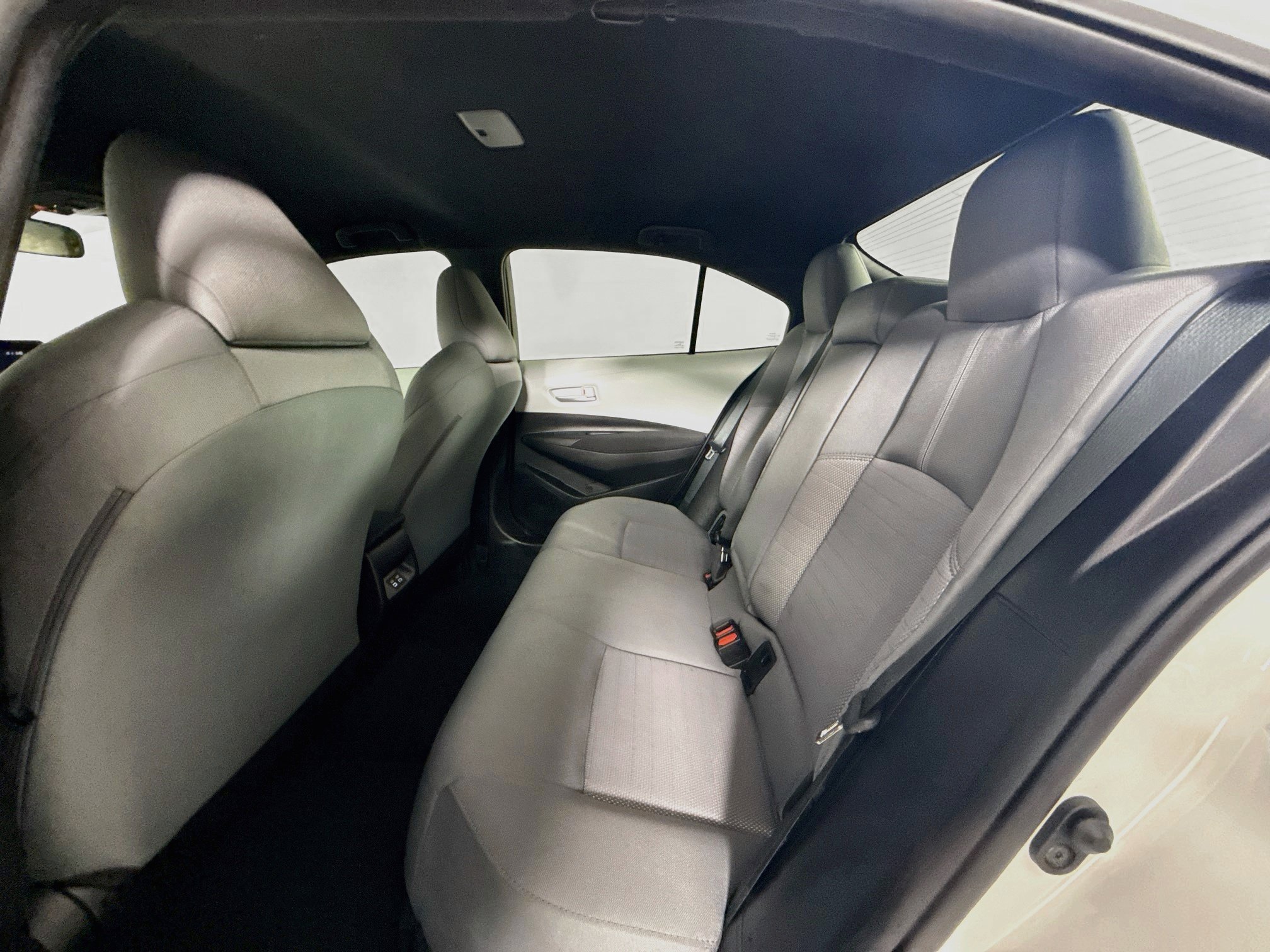 Used 2026 Toyota Corolla SE FWD image 27