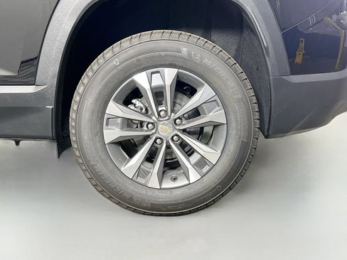New 2026 Chevrolet Equinox LT w/ Convenience Package II AWD/4WD image 30