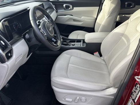 Used 2022 Kia Sorento S w/ Panoramic Sunroof Package image 10