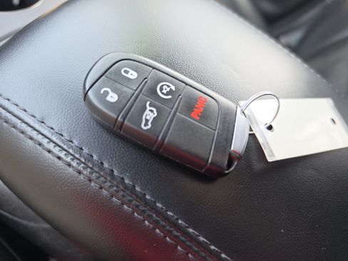 Used 2020 Dodge Durango GT AWD/4WD image 31