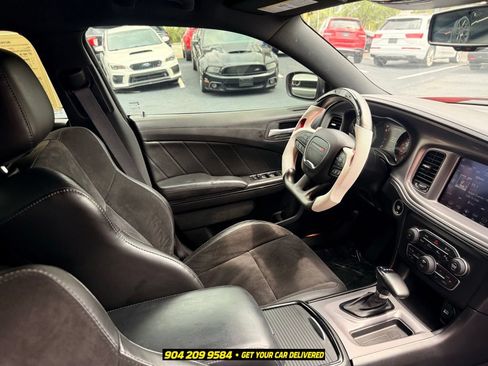 Used 2023 Dodge Charger R/T w/ Plus Group RWD image 40