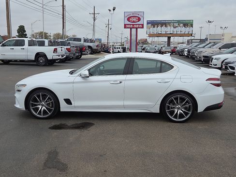 Used 2023 Genesis G70 2.0T image 2