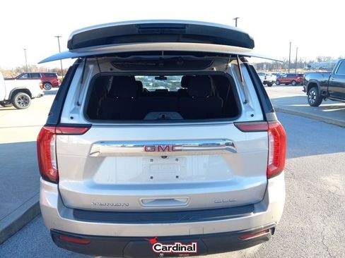 Used 2022 GMC Yukon XL SLE w/ Gmc Pro Safety Plus Package image 10