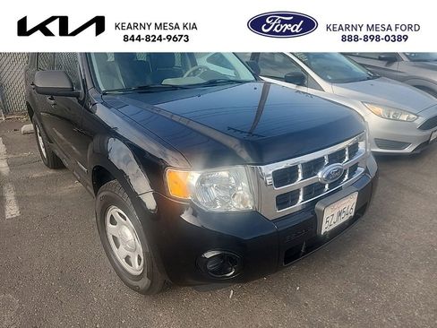Used 2008 Ford Escape XLS FWD image 1