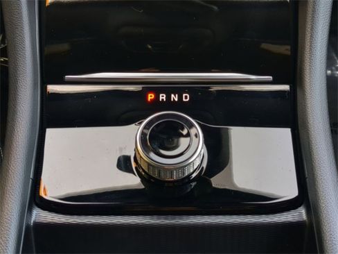 Used 2025 Jeep Grand Cherokee Laredo X w/ Luxury Tech Group I image 19