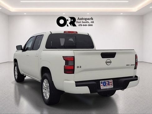 Used 2023 Nissan Frontier SV w/ SV Convenience Package AWD/4WD image 4